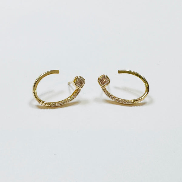front to back spiral cushion cut diamond ear cuff
