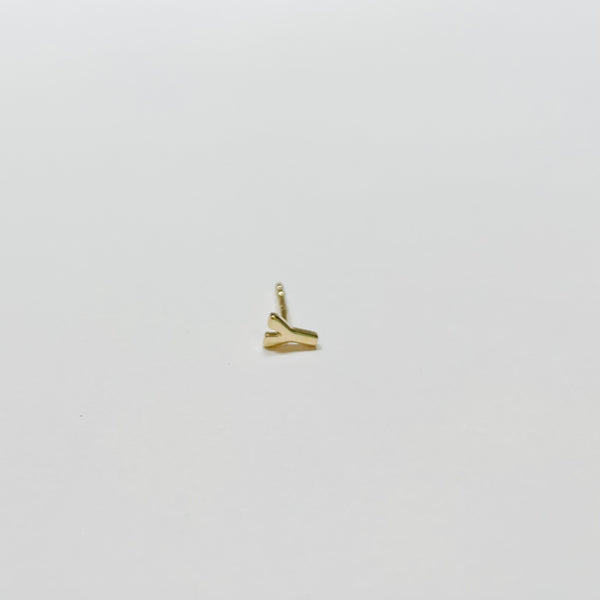alphabet stud