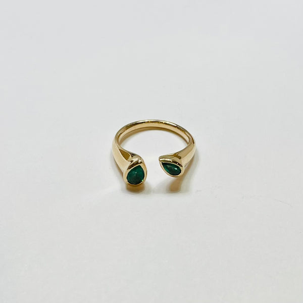 emerald claw ring