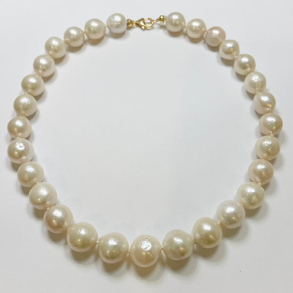 pearl knotted necklace