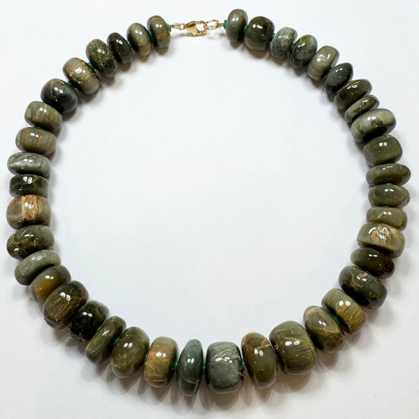 cat’s eye candy necklace