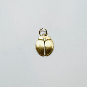 scarab beetle pendant, gold