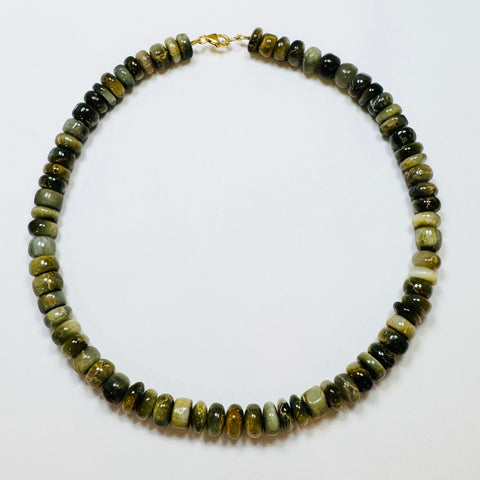 cat’s eye candy necklace