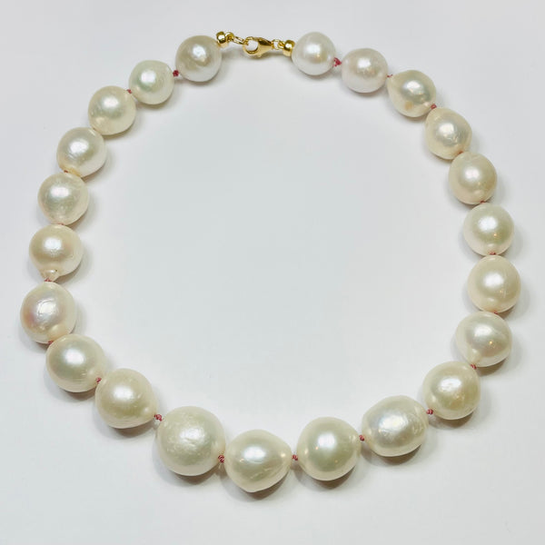 pearl knotted necklace