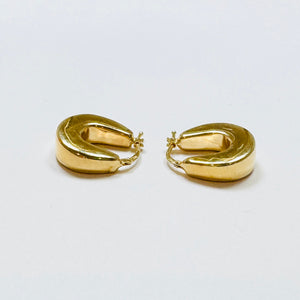 gold hoops,