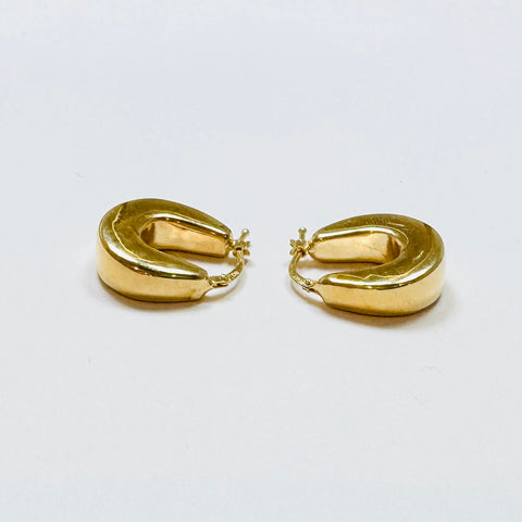 gold hoops,