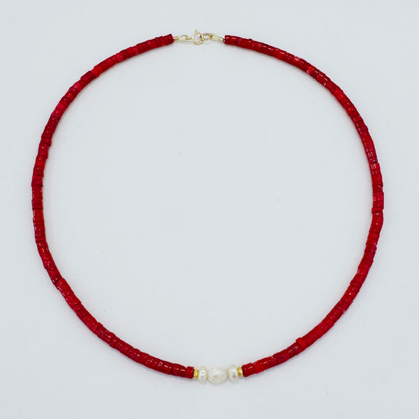 pearl focal delicate necklace