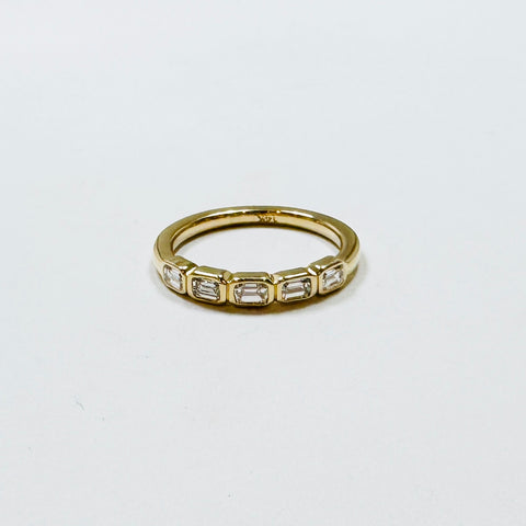 emerald cut diamond band