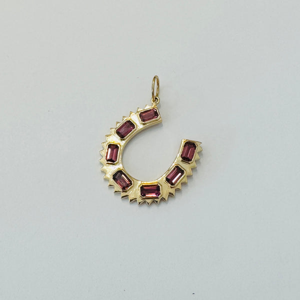 spike horseshoe pendant