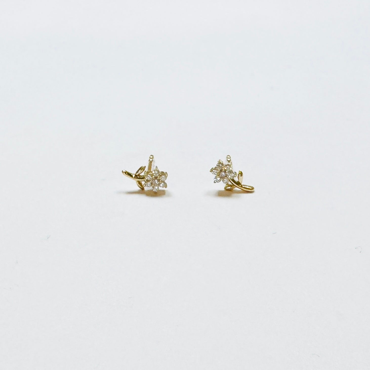 flower studs