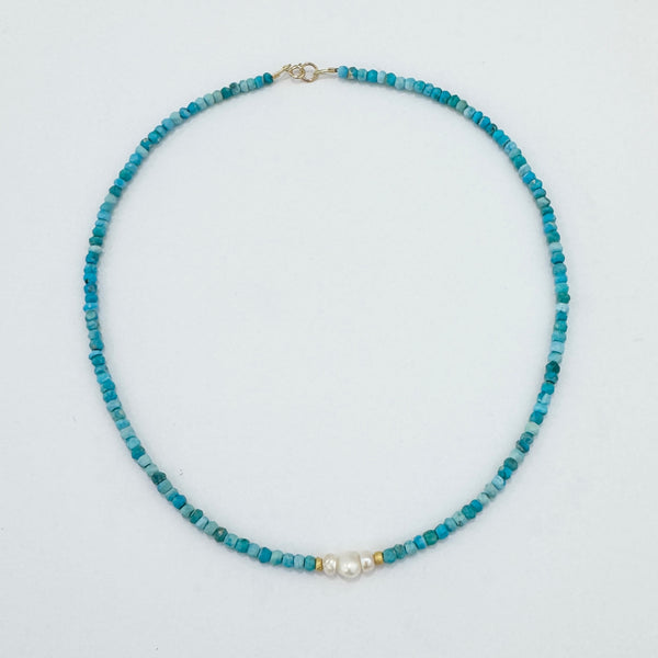 pearl focal delicate necklace