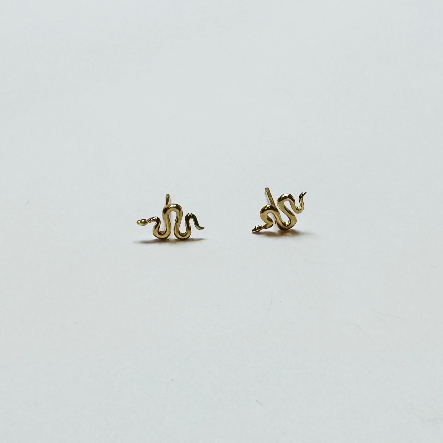 classic snake studs, smooth