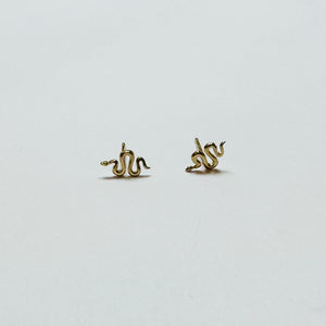 classic snake studs, smooth