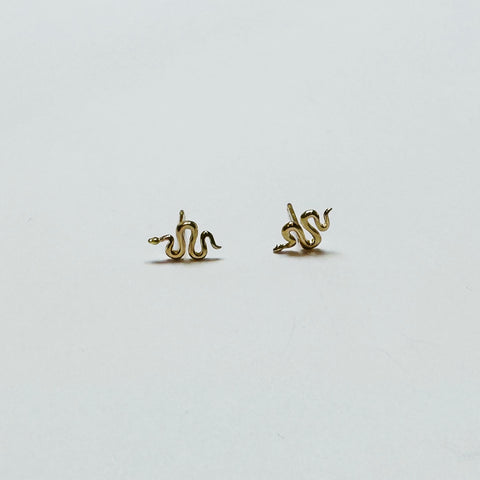 classic snake studs, smooth