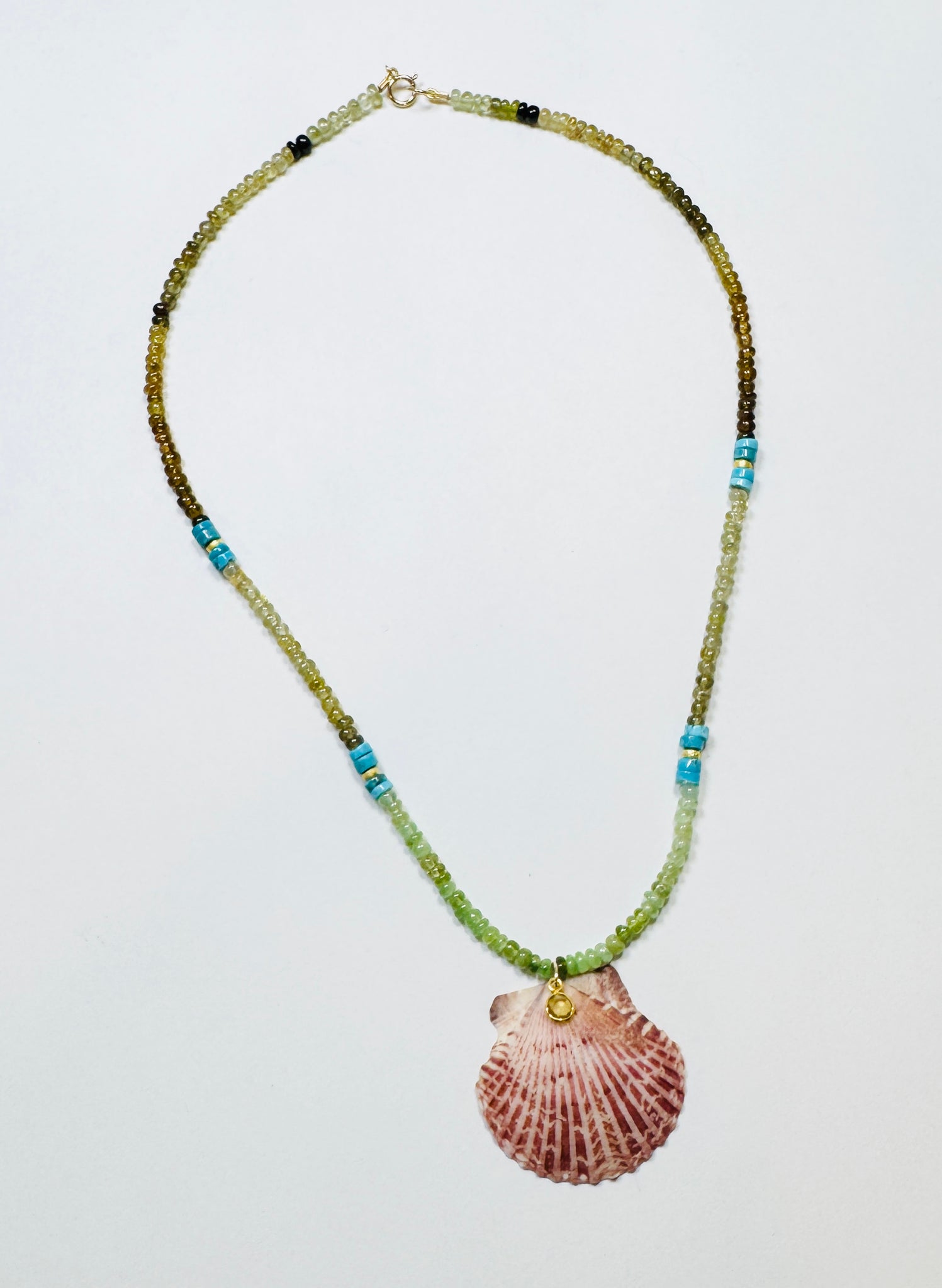 CN grossular garnet necklace with shell pendant