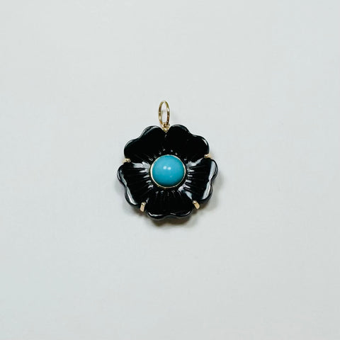 carved onyx flower pendant, 1 in