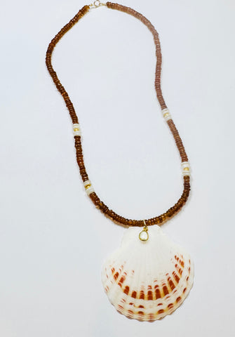 Hessonite and shell necklace with shell pendant