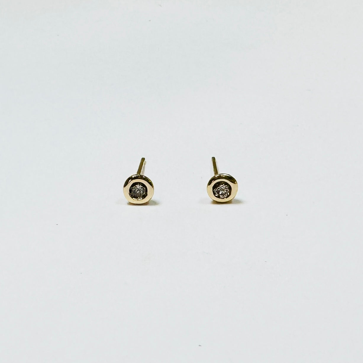 bezel set diamond studs, 4mm