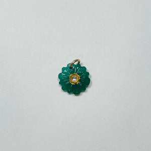 carved green quartz flower pendant, 5/8 in