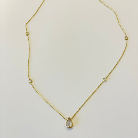 single stone pear shaped diamond necklace
