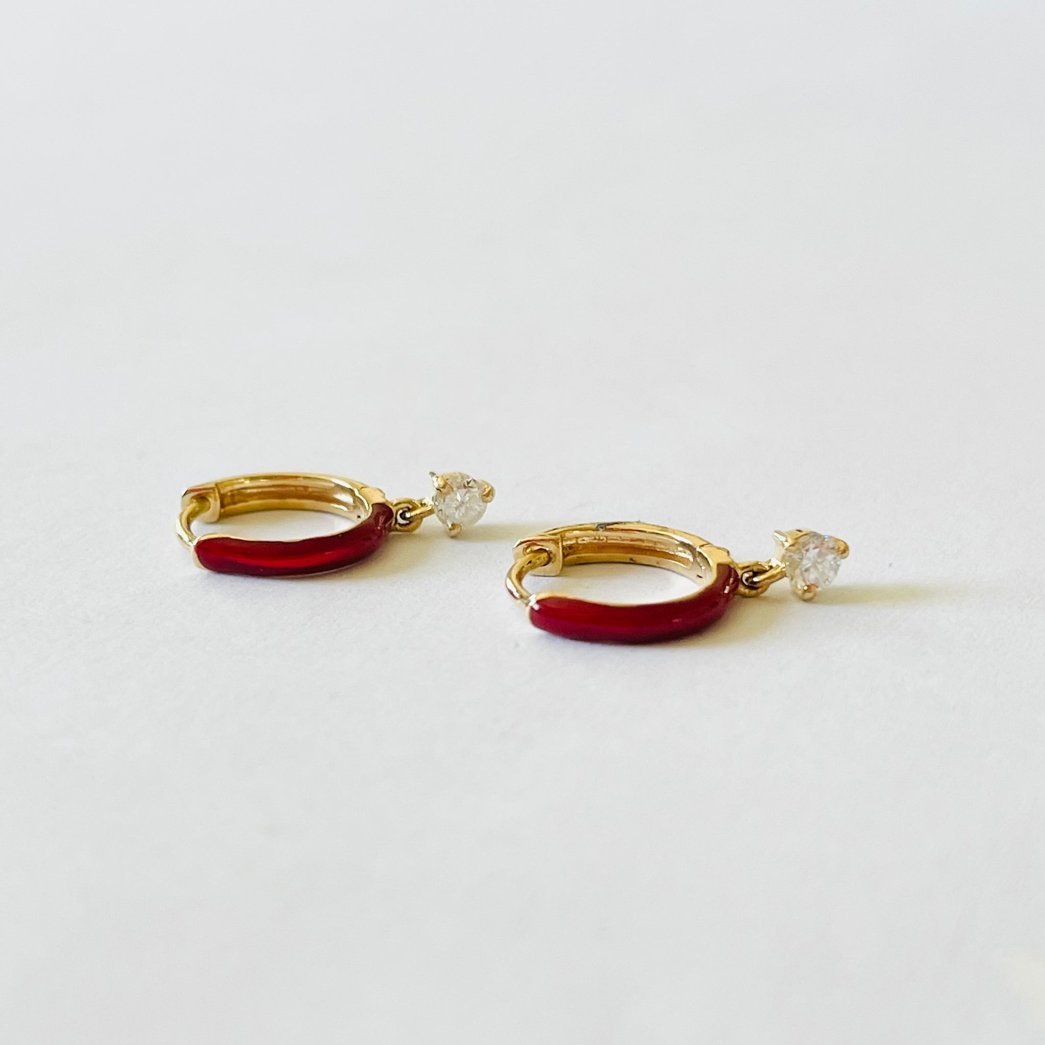enamel single stone diamond huggies, 10 mm